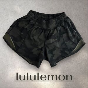 Lululemon Athletica hotty hot shorts 4” black army green camo size 4